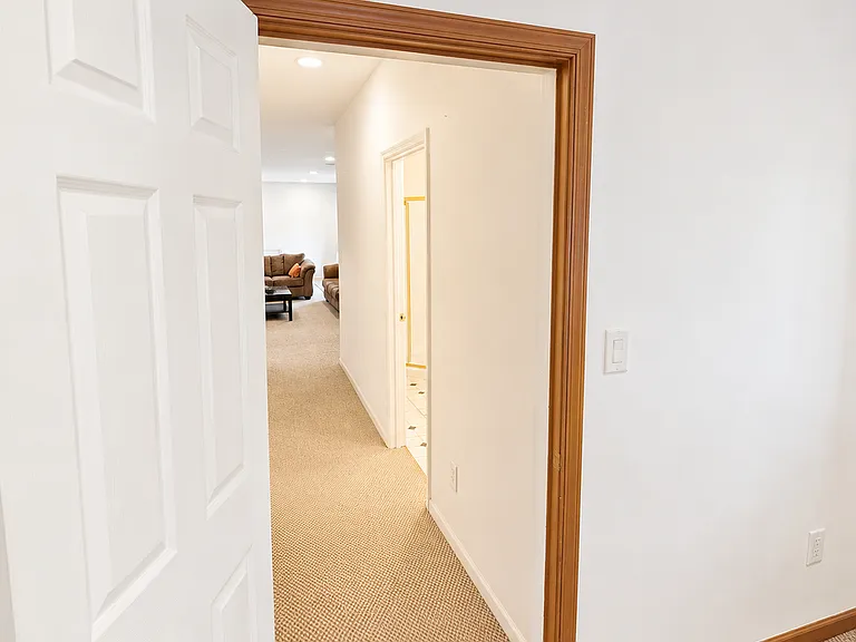 131 Claude Ct SE — Photo 10