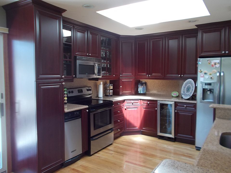 1st image of 38 Marilyn St