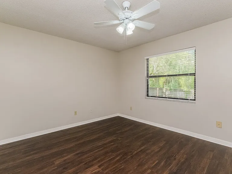 5713 Erhardt Dr — Photo 11