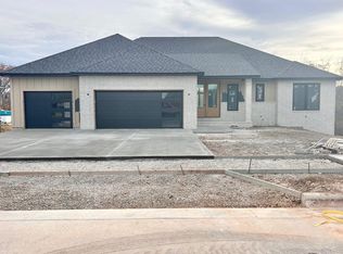 6198 S Holland Avenue, Springfield, MO 65810