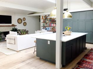 99 Stonegate Rd, Portola Valley, CA 94028