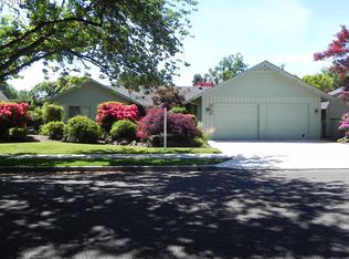 2160 Greenview St, Eugene, OR 97401