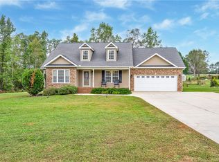 106 Toliver Ln, Anderson, SC 29626