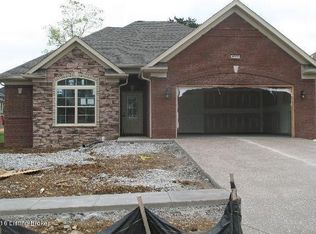 8911 Wooden Horse Dr, Louisville, KY