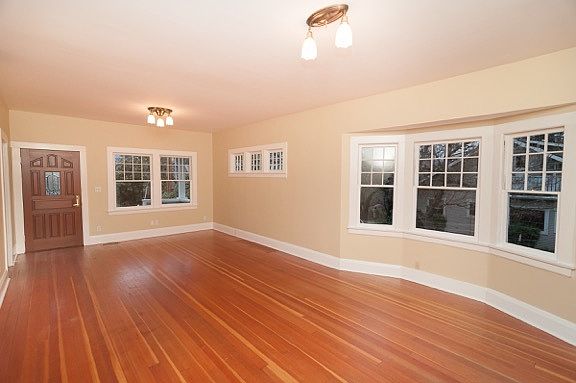 5th image of 140 Nursery St