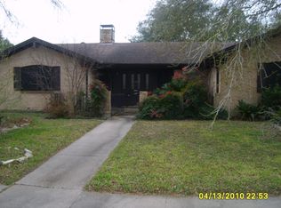 1702 Plantation Rd, Victoria, TX 77904