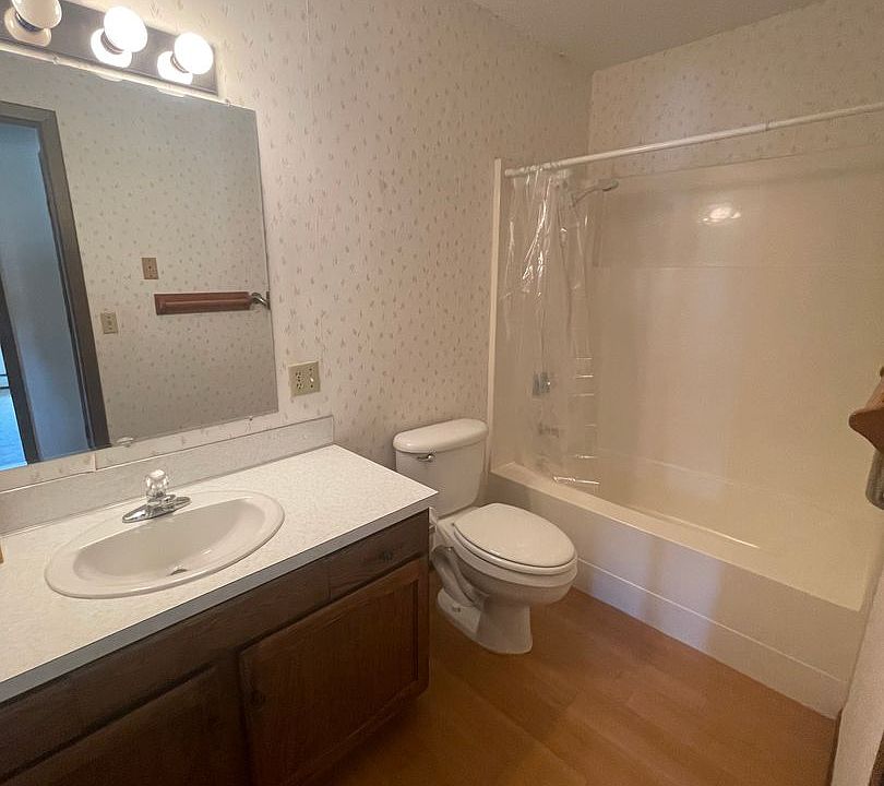 1st image of 1603 9th Ave NW APT 4