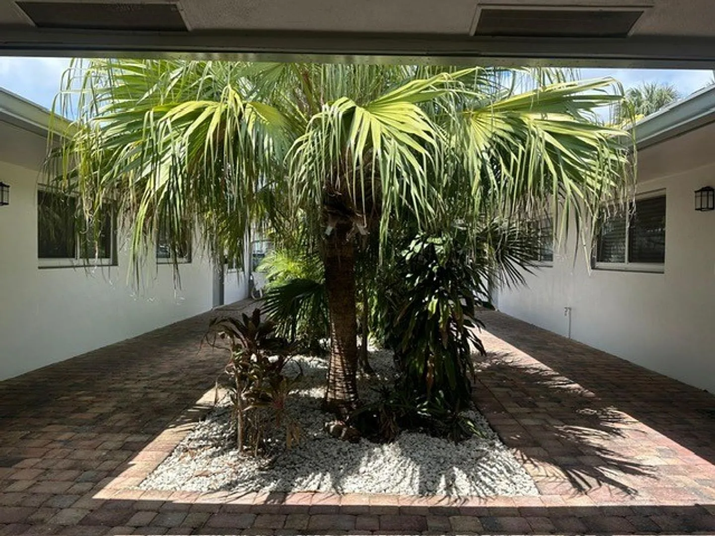 Lighthouse Point Apartments LLC — Photo 4
