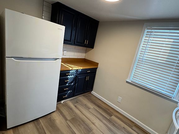 5th image of 412 Pershing Dr #B