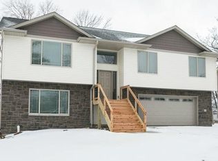 45 E Zeller St, North Liberty, IA 52317