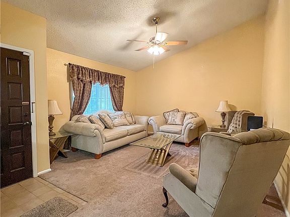 3rd image of 110 Taos Dr