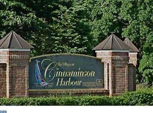 256 Camelot Ct, Cinnaminson, NJ 08077