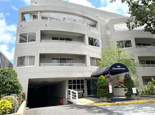 100 Cuttermill Rd APT 1G, Great Neck, NY 11021