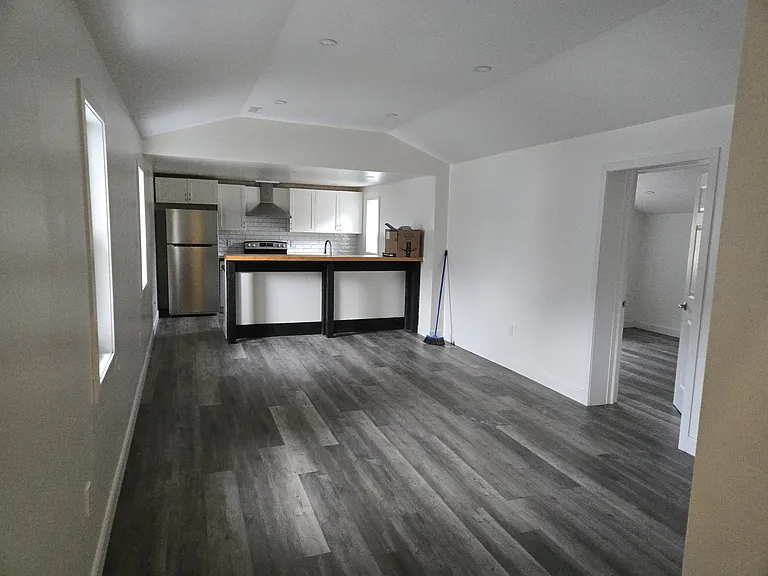 279 Darling St #2 — Photo 2