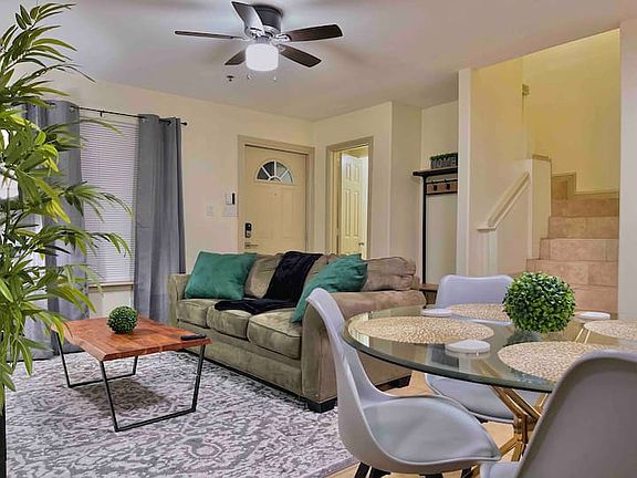 3rd image of 1500 Hummingbird Ct APT 1