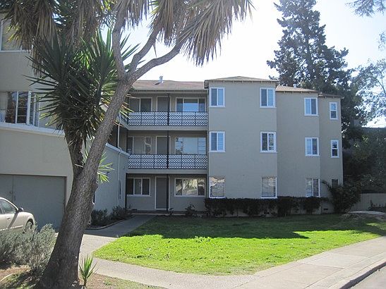 1st image of 5 Aragon Blvd APT 4