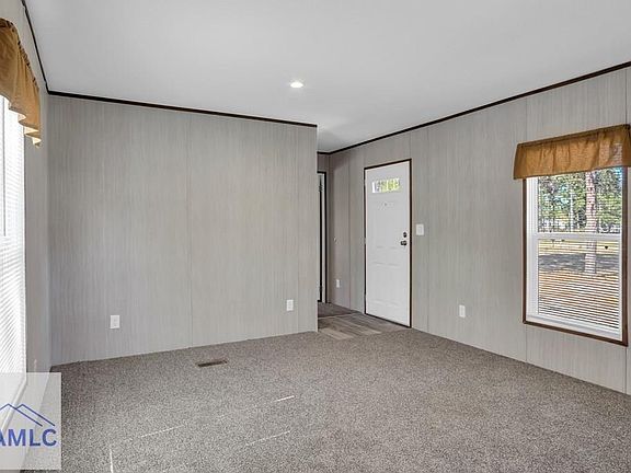 3rd image of 370 Briarwood Rd