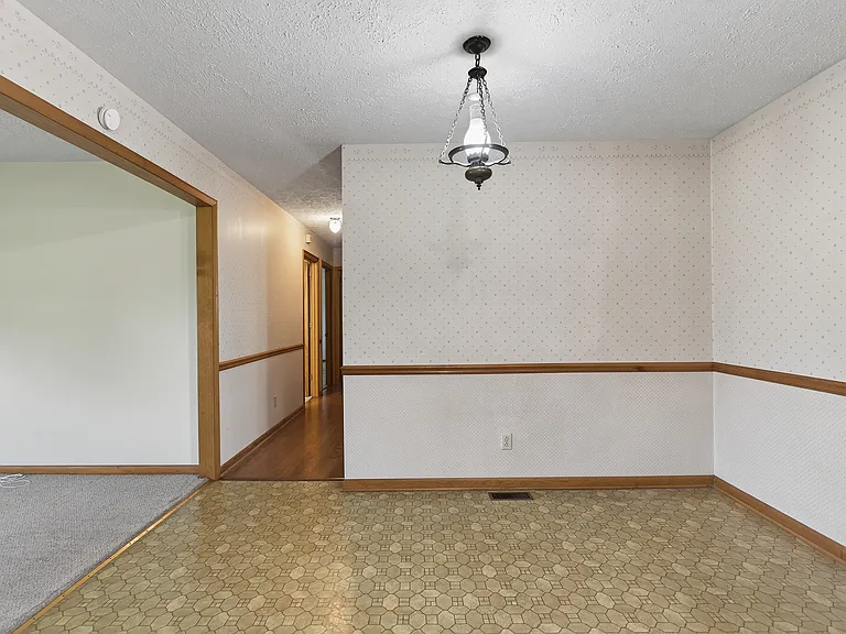 832 New Shackle Island Rd — Photo 9