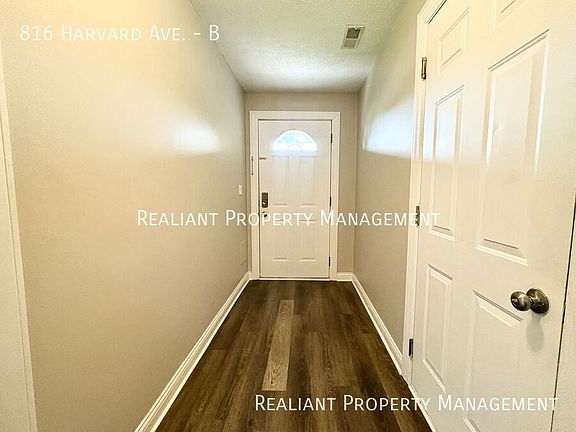 3rd image of 816 Harvard Dr APT B