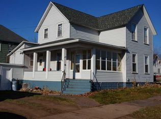 325 5th St, Two Harbors, MN 55616