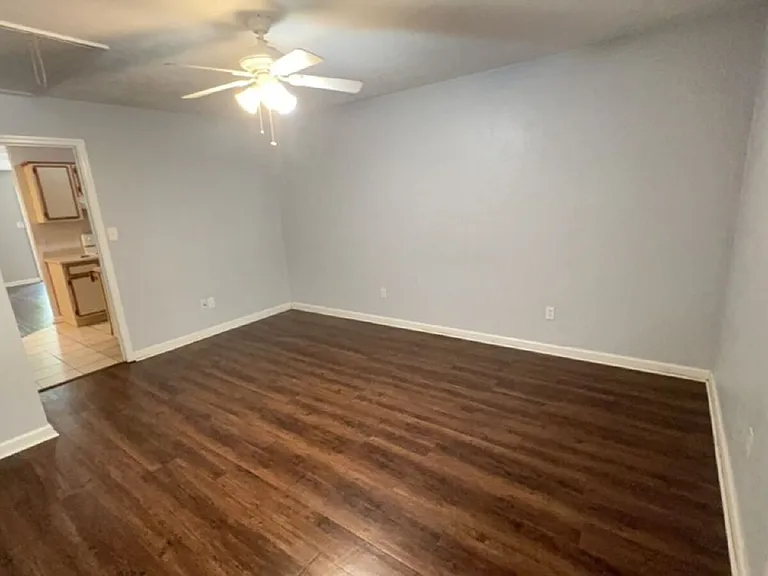 2530 Mar Ct — Photo 13