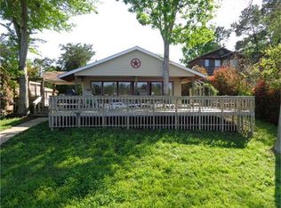 300 Indian Falls Ln, Livingston, TX 77351