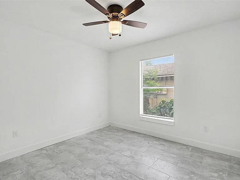 1128 Neville Ave — Photo 15
