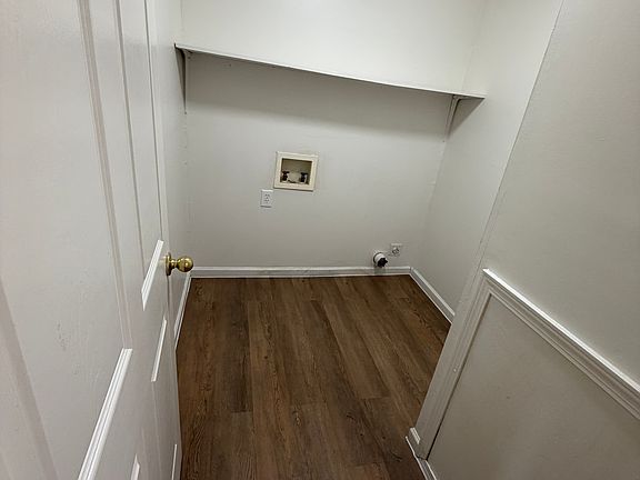 4th image of 110 Mitchell Ave