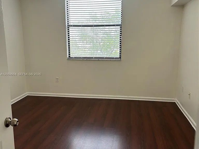 1919 Van Buren St #414A — Photo 11