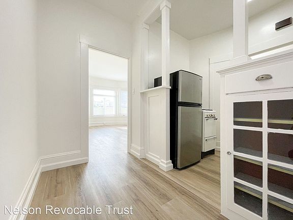 2nd image of 1825 Pine St APT 5