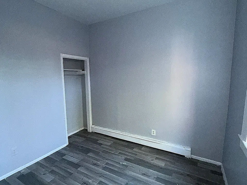 2 bed, 800 sqft, $1,949 — Photo 4
