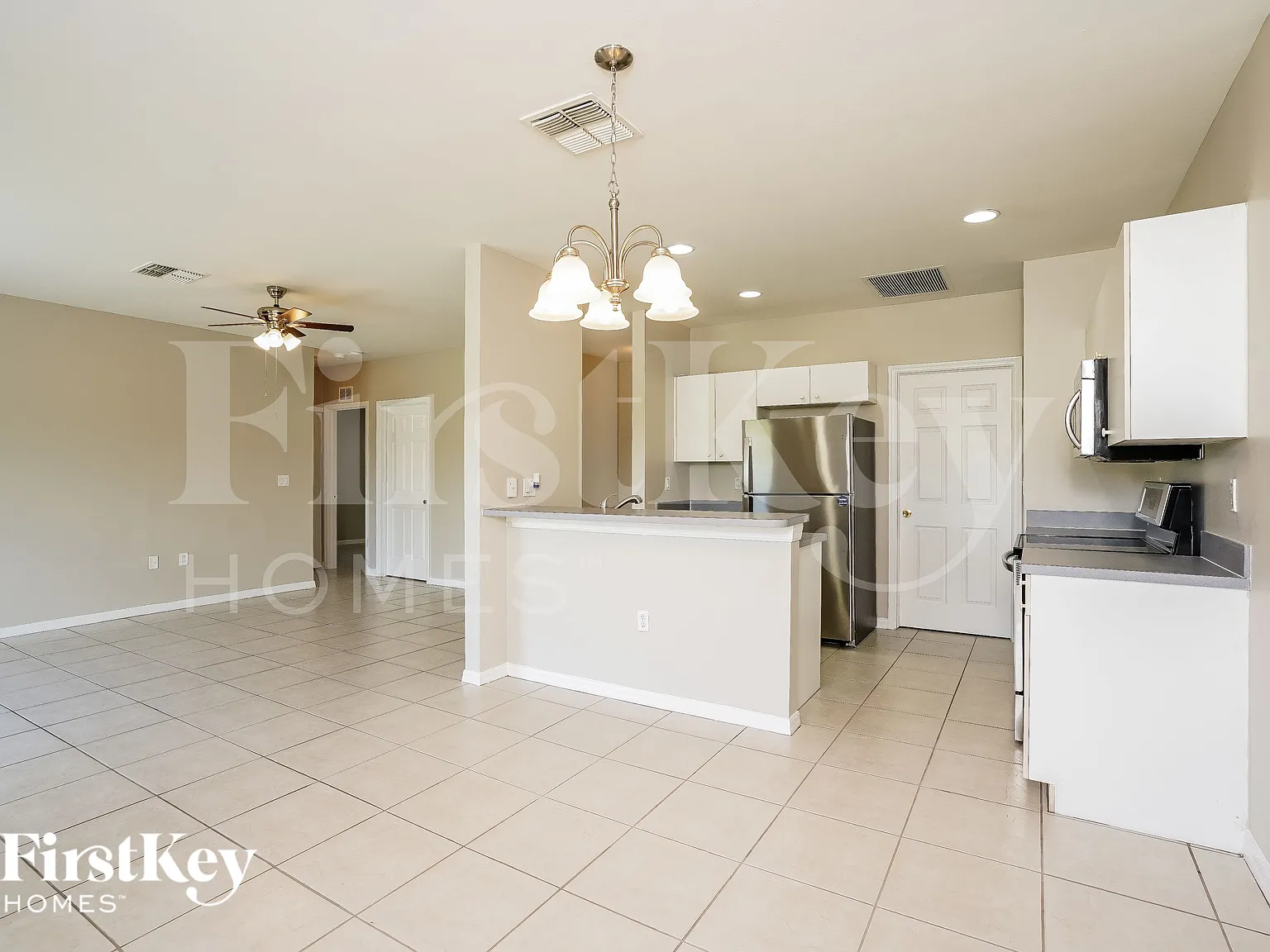3 bed, 2.0 bath, 1357 sqft, $1,985 — Photo 4