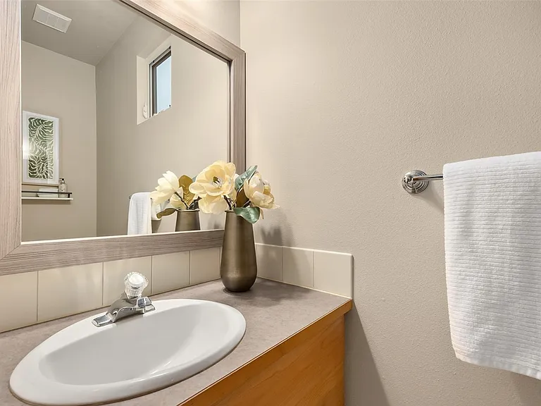 300 Wyatt Way NE #1 — Photo 10