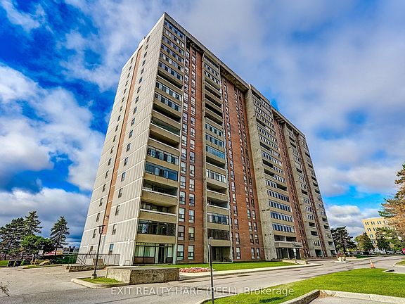 2nd image of 15 Kensington Rd #1005