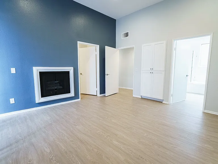 14056 Valleyheart Dr. — Photo 72
