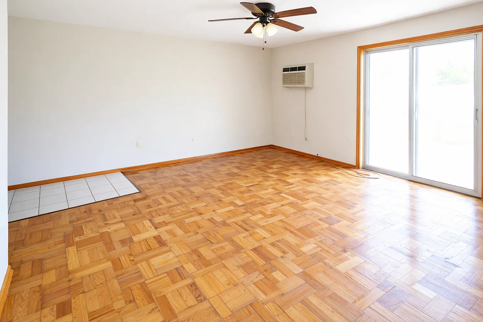2 bed, 850 sqft, $1,105 — Photo 2