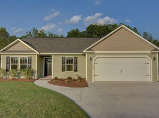 305 Starky Rd, Richlands, NC 28574