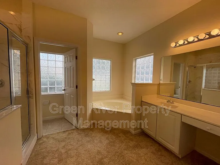 1804 Sea Pines Ln — Photo 12