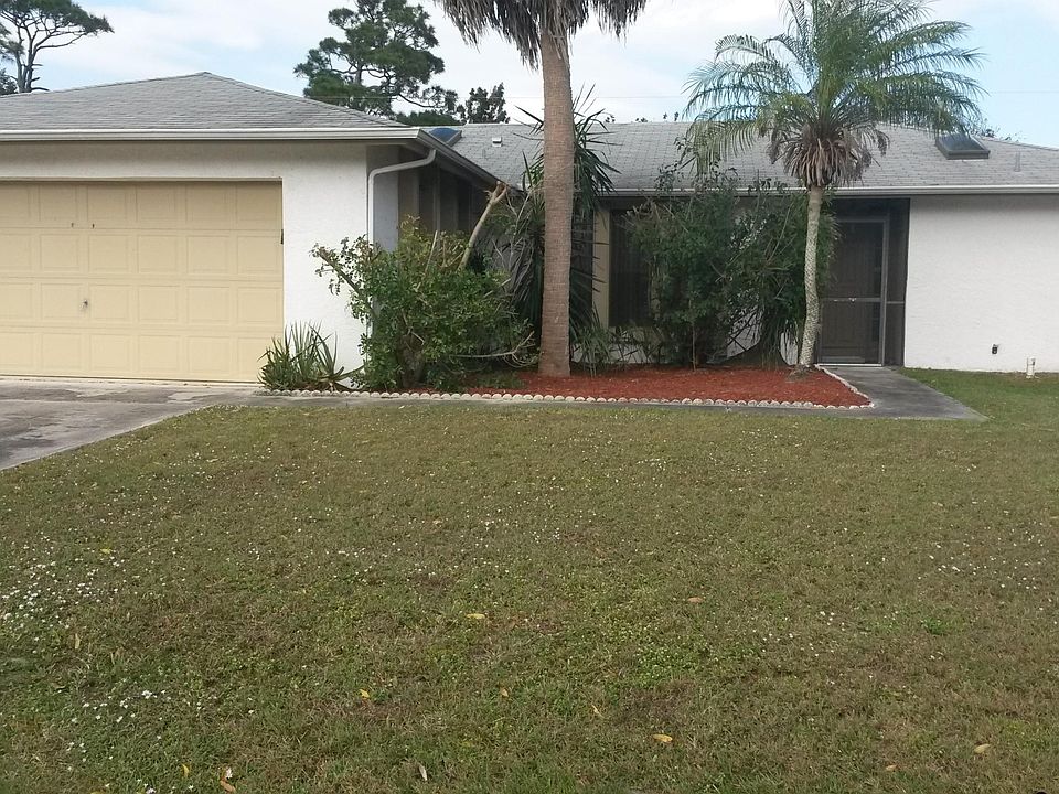 1st image of 863 SE Carnival Avenue