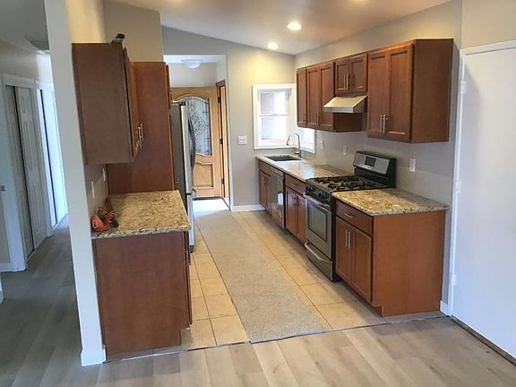 3rd image of 5935 Samuel St