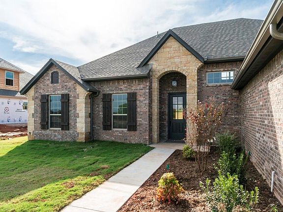 3rd image of 15217 Colonia Bella Dr
