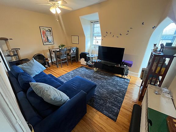 3rd image of 434 S 42nd St APT 3
