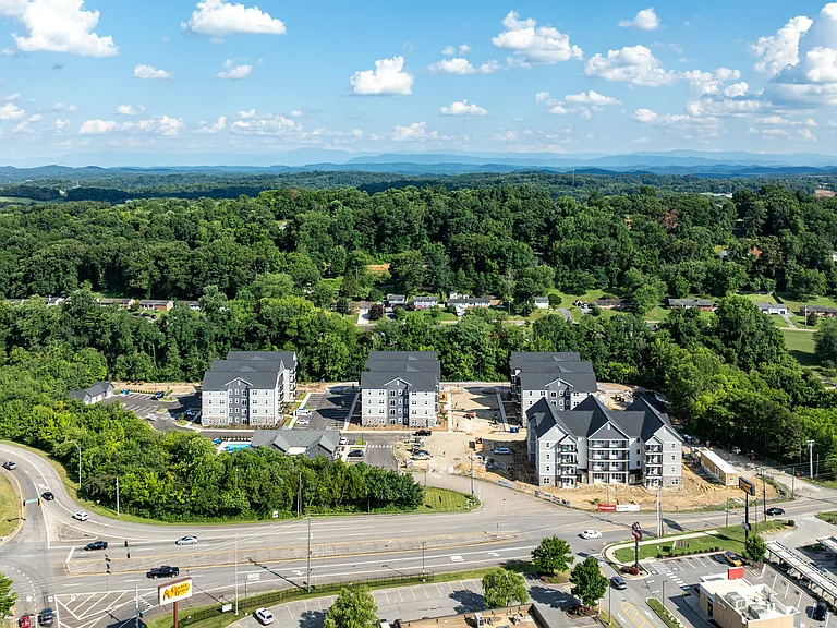 Emerald Knoxville Apartments — Photo 5