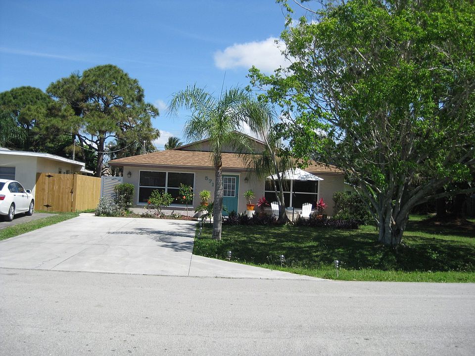 1st image of 571 103rd Ave N
