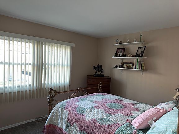 5th image of 19546 115th Ave Unit A