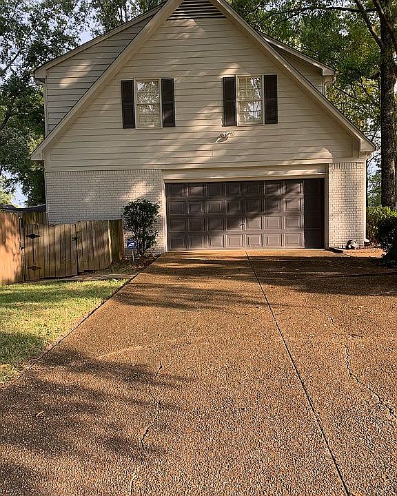 2nd image of 2105 Johnson Rd