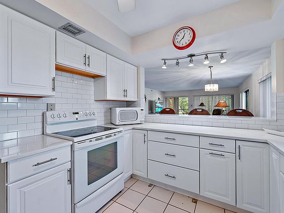 5th image of 500 Ocean Trail Way Way #102