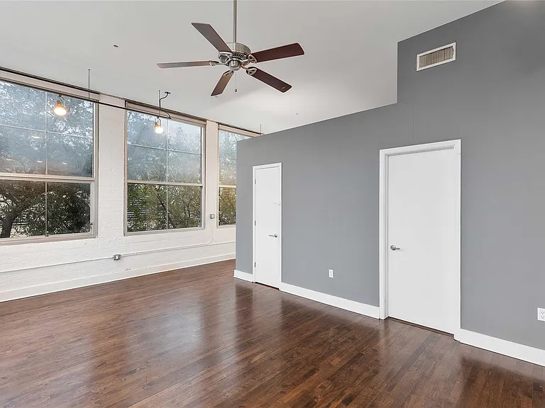 1312 Live Oak St #215 — Photo 10