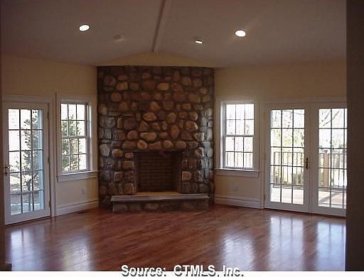 2nd image of 17 Edgewood Ave