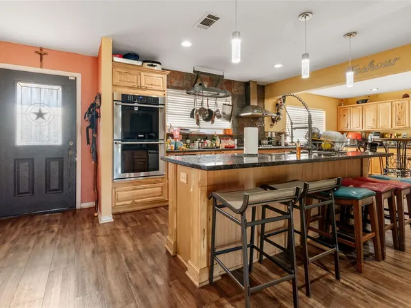 609 Marion Ln, West Columbia, TX 77486